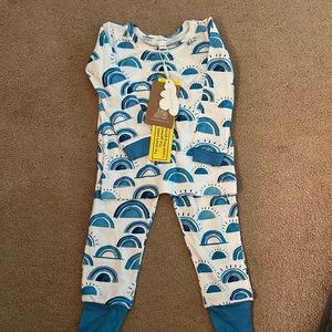 NWT Angel Dear Blue Rainbow Pajama Set